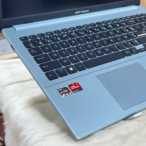ASUS VIVOBOOK GO RYZEN 5 7520U 8GO 512 SSD ECRAN 15 win 11 PRO NEUF SOUS EMBALLAGE 