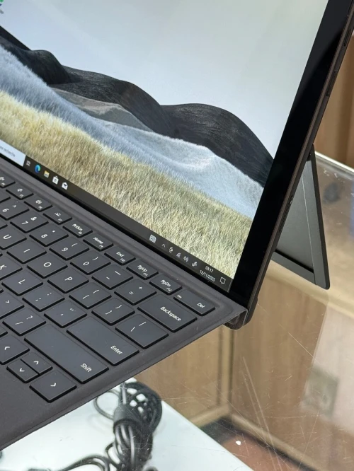 SURFACE PRO 7+ I5 1135G7 8GO 256GO SSD BLACK EDITION