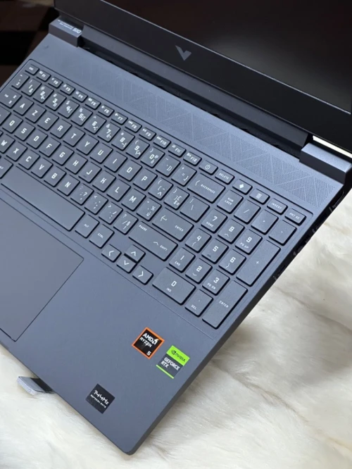 HP VICTUS 15 FB2082WM AMD RYZEN 5 8645HS 8GO DDR5 512GO SSD NVIDIA GEFORCE RTX4050 6GO NEUF SOUS EMB