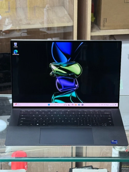 DELL XPS 9510 4K OLED I9 11900H 64GO 1TO SSD NVIDIA GEFORCE RTX3050Ti 4GO TACTILE