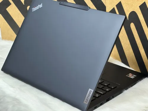 LENOVO THINKPAD X13 GEN 4 AMD RYZEN 5 PRO 7540U 16GO DDR5 256GO SSD NEUF SOUS EMBALLAGE 