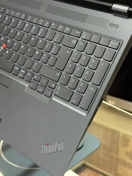 LENOVO THINKPAD P16 I7 VPRO 12850Hx 16GO 512GO SSD NVIDIA RTX2000 8GO GDDR6