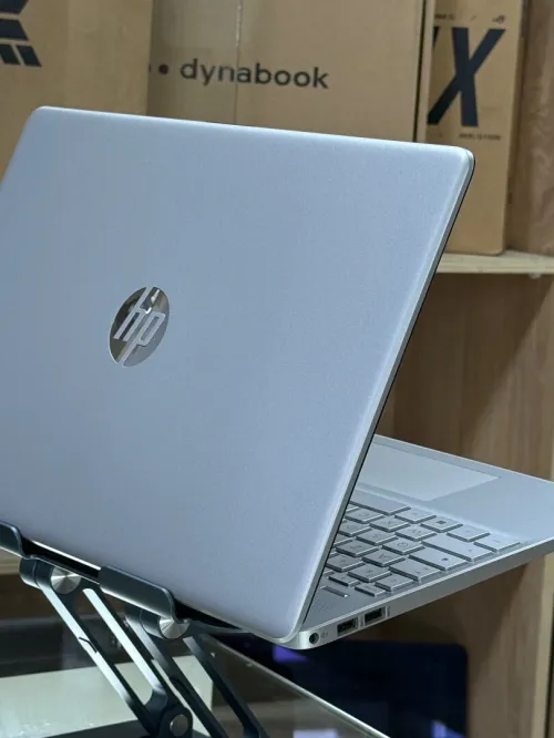 HP LAPTOP 15s FQ5XXX I5 1235U 16GO 512GO SSD