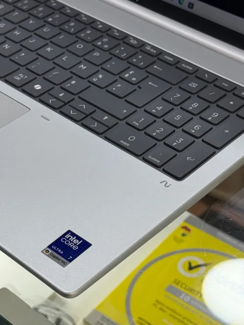 HP ELITEBOOK 8 G1i 16 AI INTEL CORE ULTRA 7 256V 16GO 512GO SSD NVME INTEL ARC 140V 8GO