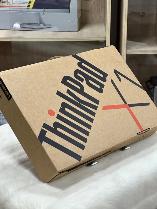 LENOVO THINKPAD X1 CARBON GEN 12 ULTRA 7 155U 16GO DDR5X 7500MHZ 512GO SSD NEUF SOUS EMBALLAGE 