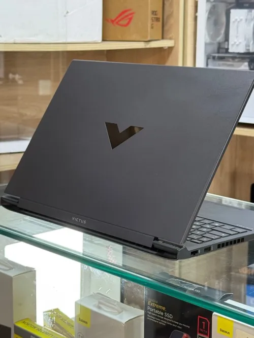 HP VICTUS 16 S0XXX AMD RYZEN 7 7840HS 16GO 512GO SSD NVIDIA GEFORCE RTX4070 8GO GDDR6