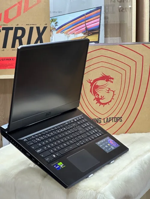 MSI VECTOR 17 GP77 13VG I9 13900H 32GO DDR5 1TO SSD NVIDIA GEFORCE RTX4070 8GO NEUF SOUS EMBALLAGE 