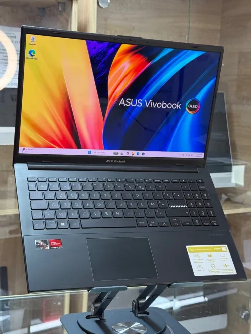 ASUS VIVOBOOK GO OLED 15 E1504FA AMD RYZEN 5 7520U 8GO 512GO SSD OLED