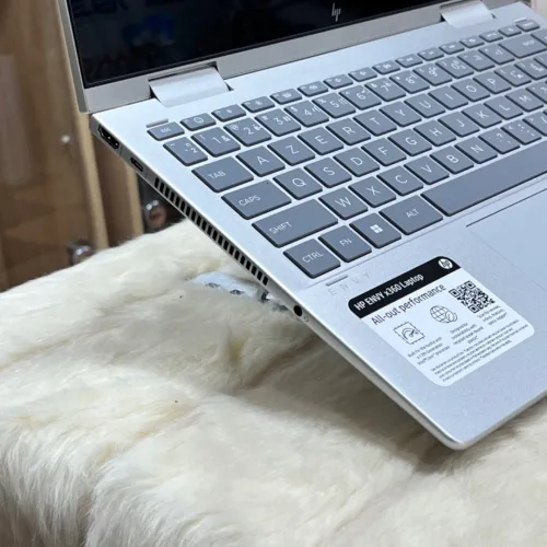 HP ENVY X360 2IN1 I5 1335U RAM 8GO 512 SSD ECRAN 14 TACTILE CONVERTIBLE 