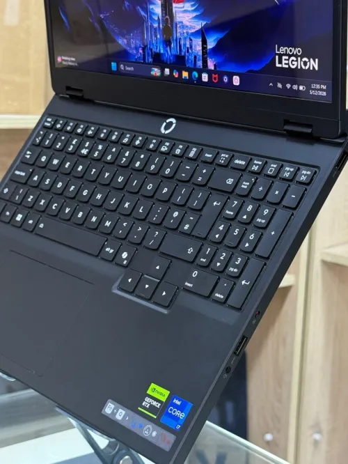 LENOVO LEGION 5 15IRX10 I7 14700Hx 32GO 1TO SSD NVIDIA GEFORCE RTX5070 8GO NEUF