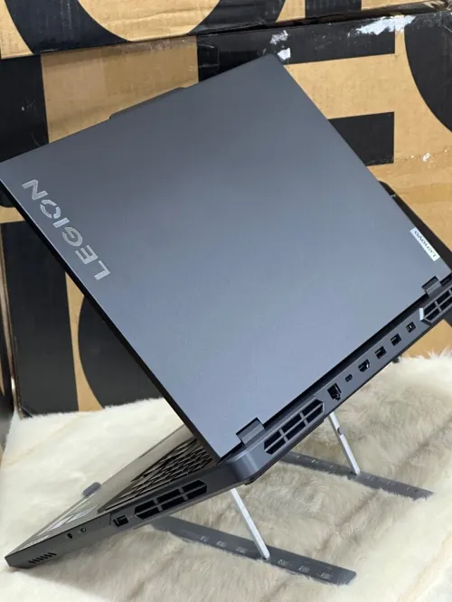 LENOVO LEGION PRO 5 16IRX8 I5 13500HX 16GO 512GO SSD NVIDIA GEFORCE RTX4050 6GO NEUF SOUS EMBALLAGE 