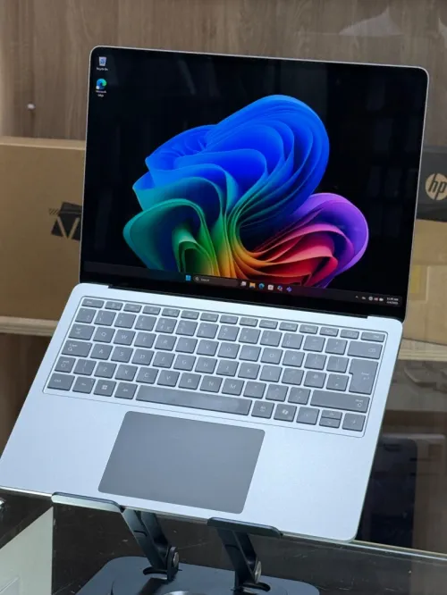 SURFACE LAPTOP 7 SNAPDRAGON X 10 CORES 16GO 512GO SSD NVME QUALCOMM X1-85
