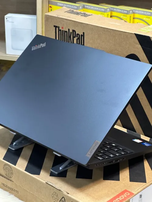 LENOVO THINKPAD E16 GEN1 I3 1315U 8GO 256GO SSD NEUF SOUS EMBALLAGE 