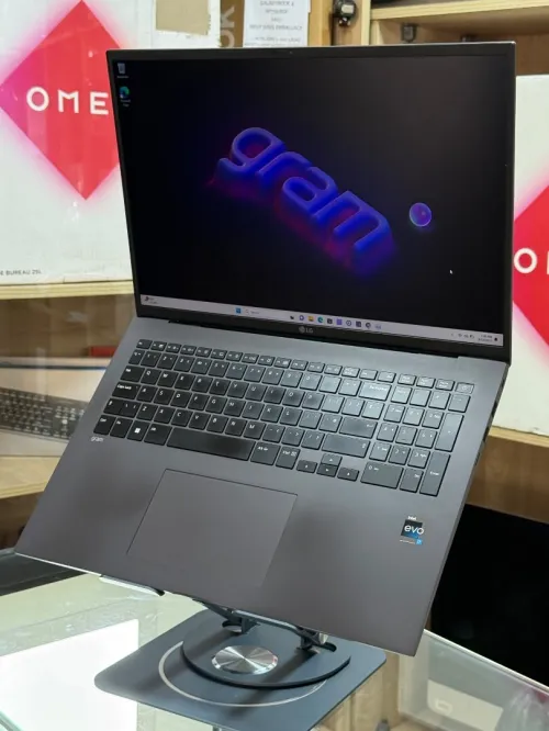 LG GRAM 17Z90R I7 EVO 1360P 16GO 1TO SSD NVME