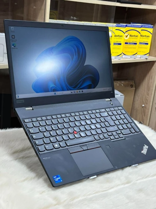 LENOVO THINKPAD T15 GEN 2 I5 VPRO 1145G7 16GO 256GO SSD ECRAN 15.6" FULL HD 1080P LED WINDOWS 11 