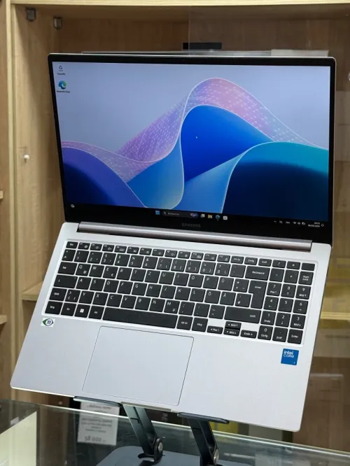 SAMSUNG GALAXYBOOK 4 750XGK INTEL CORE 7 150U 16GO 512GO SSD NVME