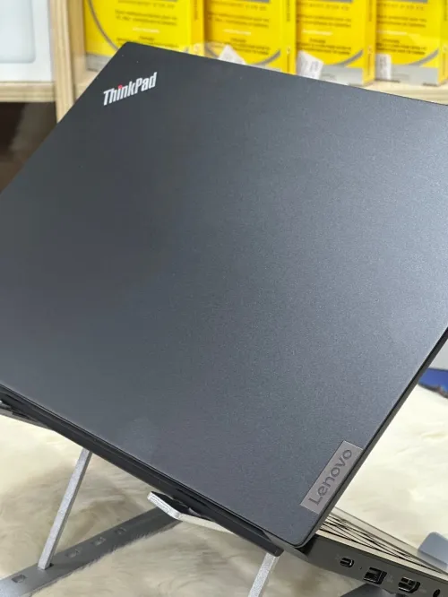 LENOVO THINKPAD E14 GEN 2 I5 1135G7 8GO 256GO SSD NVME 