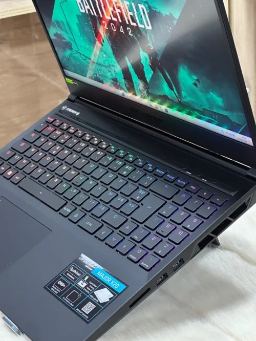 MEDION ERAZER MAJOR X20 I7 13700HX 16GO DDR5 1TO SSD NVIDIA GEFORCE RTX4070 8GO GDDR6 