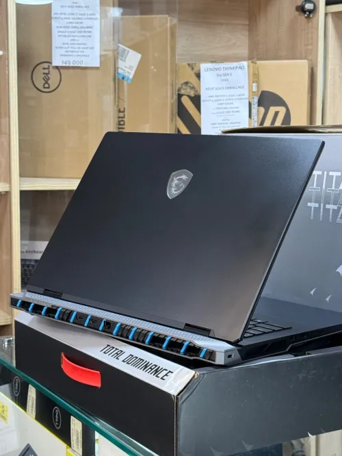 MSI TITAN 18 HX A2XWIG ULTRA 9 285HX 64GO 4TO SSD NVIDIA GEFORCE RTX5080 16GO NEUF SOUS EMBALLAGE 