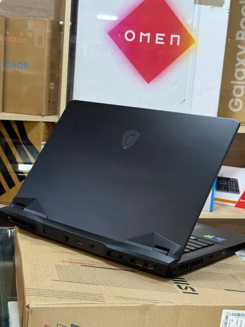 MSI VECTOR GP76 11UE I7 12700H 16GO 1TO SSD NVIDIA GEFORCE RTX3060 6GO SOUS EMBALLAGE 