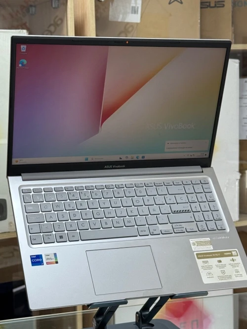 ASUS VIVOBOOK 15 X1504ZA I7 1255U 16GO 1TO SSD NVME