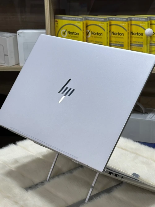 HP ENVY 17 CW0XXX I7 1355U 16GO 512GO SSD NVIDIA GEFORCE RTX3050 4GO GDDR6 17.3 NEUF
