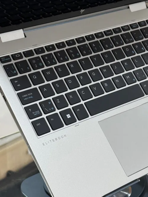HP ELITEBOOK X360 1040 G11 INTEL CORE ULTRA 7 VPRO 165U 32GO 512GO SSD TACTILE NEUF SOUS EMBALLAGE 