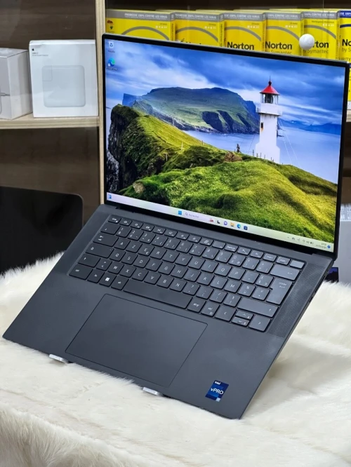 DELL PRECISION 5570 I7 VPRO 12800H 32GO DDR5 1TO SSD NVIDIA RTX A1000 4GO GDDR6