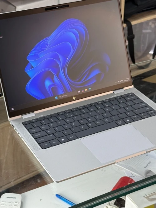 HP ELITEBOOK X360 1040 G11 ULTRA 7 EVO 155H 32GO 512GO SSD TACTILE CONVERTIBLE 