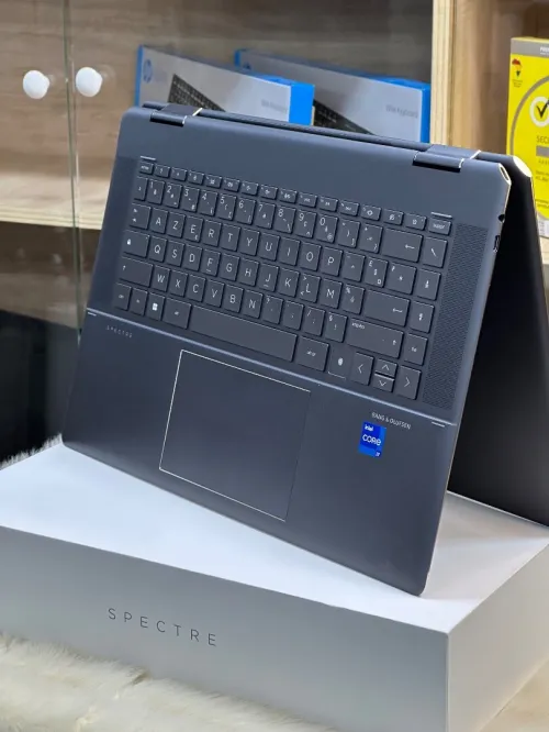 HP SPECTRE X360 16-F0XXX 4K OLED I7 11390H 32GO 1TO SSD NVIDIA RTX3050 4GO TACTILE NEUF SOUS EMBALLA