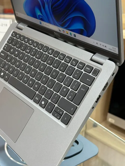 DELL LATITUDE 5450 ULTRA 5 135H 16GO 256GO SSD TACTILE 