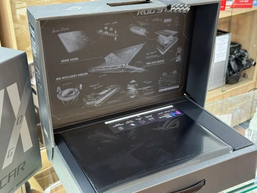 ASUS ROG STRIX SCAR 16 G635LX INTEL CORE ULTRA 9 275Hx 32GO 2TO SSD NVIDIA GEFORCE RTX5090 24Go NEUF
