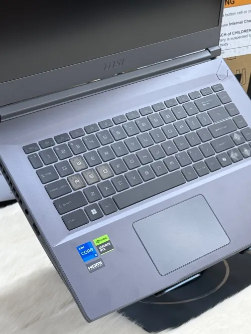 MSI THIN 15 B13UC I5 13420H 16GO 512GO SSD NVIDIA GEFORCE RTX3050 4GO NEUF SOUS EMBALLAGE 