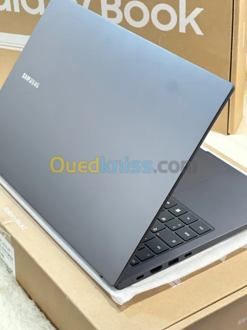 SAMSUNG GALAXYBOOK 750XED I5 1235U 8GO 256GO SSD NVME NEUF SOUS EMBALLAGE 