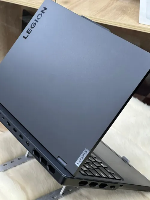 LENOVO LEGION 7 PRO 16IRX8 I9 13900HX 64GO DDR5 3TO SSD NVIDIA GEFORCE RTX4070 8GO NEUF SOUS EMBALLA