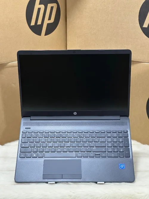 HP LAPTOP 15 DW1011NK CELERON N4020 4GO 256GO SSD NEUF SOUS EMBALLAGE 