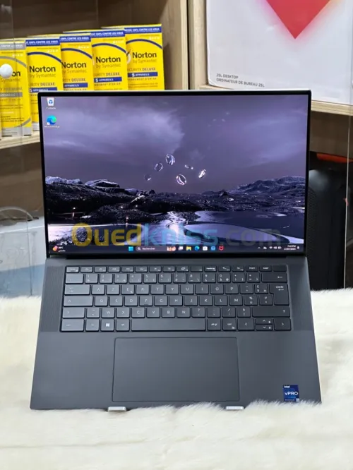 DELL XPS 15 9520 OLED 4K I7 13700H 16GO DDR5 1TO SSD NVIDIA GEFORCE RTX4060 8GO TACTILE NEUF 