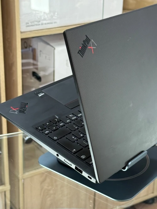LENOVO THINKPAD X1 CARBON GEN 10 I5 EVO 1235U 16GO 512GO SSD 3K OLED 