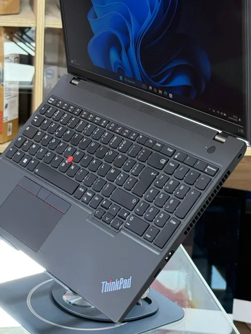 LENOVO THINKPAD L15 GEN 4 AMD RYZEN 7 PRO 7730U 32GO 1TO SSD NVME 