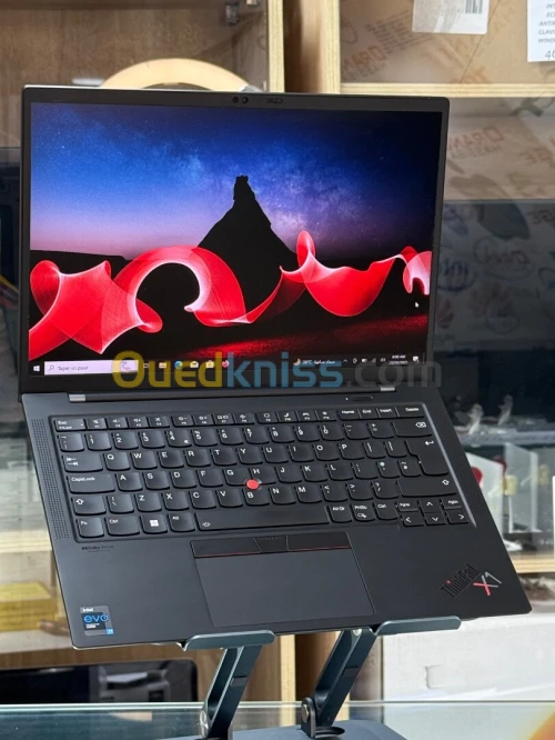 LENOVO THINKPAD X1 CARBON GEN 9 I7 EVO 1165G7 32Go 512GO SSD TACTILE 