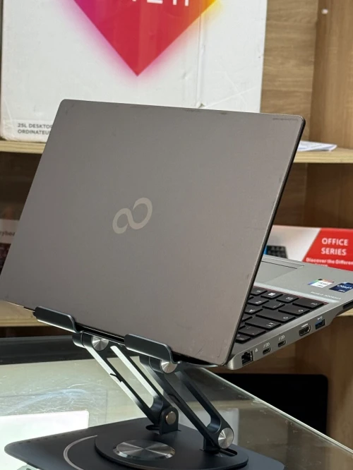 FUJITSU LIFEBOOK U7413 I7 VPRO 1370P 16GO 512GO SSD NVME