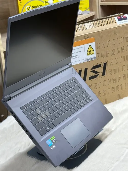 MSI THIN 15 B13UC I5 13420H 16GO 512GO SSD NVIDIA GEFORCE RTX3050 4GO NEUF SOUS EMBALLAGE 