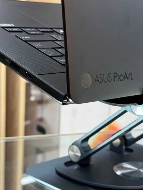 ASUS PROART P16 H7606Wi AMD RYZEN AI 9 HX 370 64GO 2TO SSD NVIDIA GEFORCE RTX4070 8GO 4K OLED TACTIL