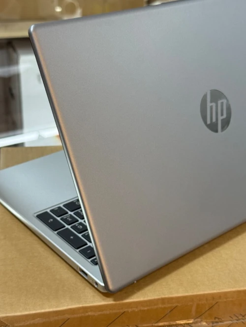 HP 255 G10 AMD RYZEN 5 7530U 16GO 512GO SSD NEUF SOUS EMBALLAGE 