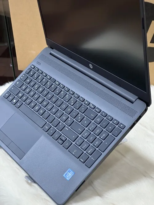 HP LAPTOP 15 DW1011NK CELERON N4020 4GO 256GO SSD NEUF SOUS EMBALLAGE 