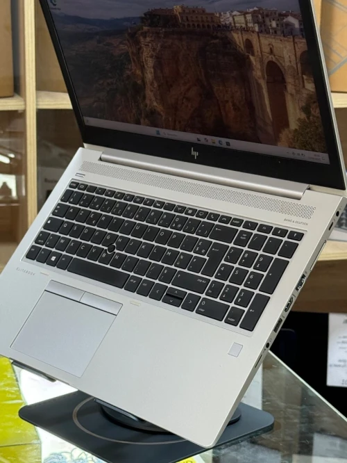 HP ELITEBOOK 850 G5 I5 8250U 8GO 256GO SSD 