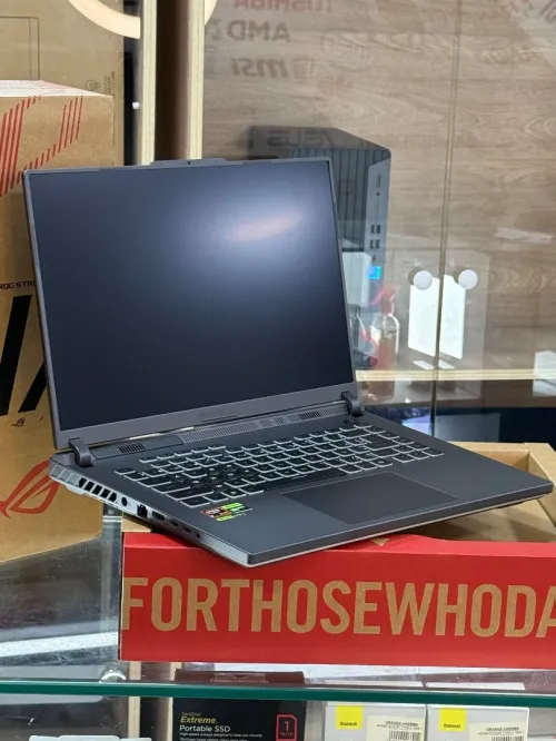 ASUS ROG STRIX G16 G614FH AMD RYZEN 9 9955HX 16GO 1TO SSD NVME NVIDIA GEFORCE RTX5050 8GO GDDR7 NEUF