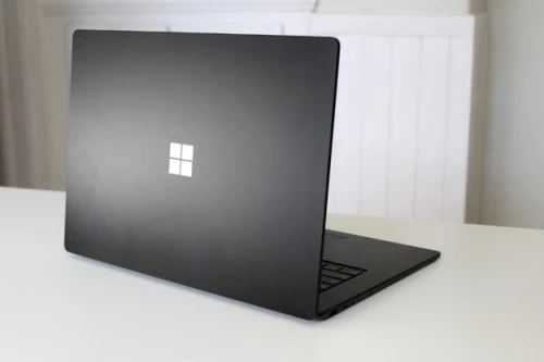 SURFACE LAPTOP 2 BLACK I5 8250U 8GO 256GO SSD