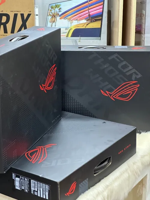 ASUS ROG STRIX G17 G713PV AMD RYZEN 9 7940HX 16GO 512GO NVIDIA GEFORCE RTX4060 8GO 17.3 NEUF SOUS EM
