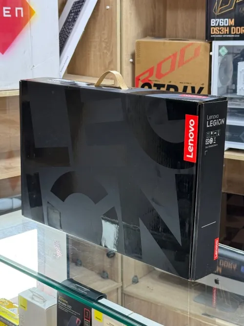 LENOVO LEGION PRO 7 16IAX10H ULTRA 9 275HX 64GO 2TO SSD NVIDIA GEFORCE RTX5090 24GO OLED NEUF SOUS